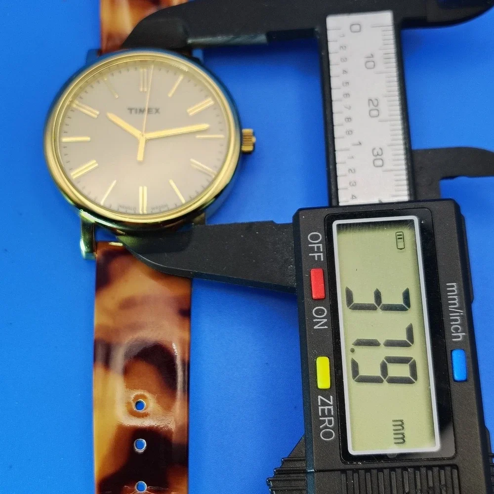 Vintage 2012 Timex Easy Reader Indiglo 38mm Gold Tone Mens‎ Quartz Dress Watch